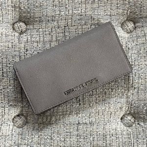 Michael KORS Slim Bifold Wallet